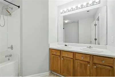 2945 Falling Water Point, Atlanta, GA 30349 - Photo 16
