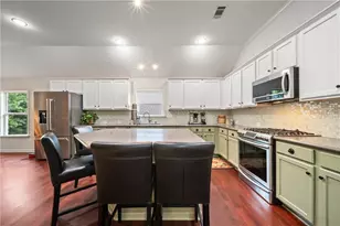 594 Longwood Pl, Dallas, GA 30132 - Photo 4
