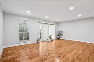 6851 Roswell Rd, Sandy Springs, GA 30328 - Photo 14