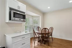 3685 Peachtree Rd NE, Atlanta, GA 30319 - Photo 20