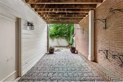 3685 Peachtree Road NE #16, Atlanta, GA 30319 - Photo 40