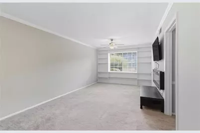 2427 Lawrenceville Highway #4, Decatur, GA 30033 - Photo 2