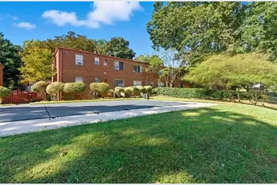 2427 Lawrenceville Highway #4, Decatur, GA 30033 - Photo 10