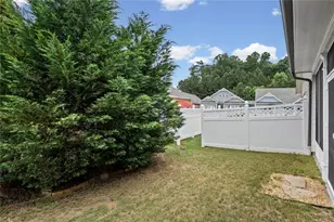 402 Rockview Dr, Canton, GA 30114 - Photo 8