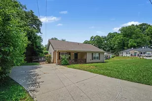 354 McArthur Dr, Marietta, GA 30060 - Photo 2