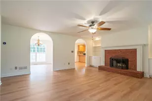 5485 Twin Oak Dr, Douglasville, GA 30135 - Photo 6