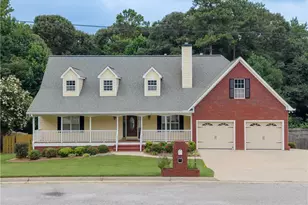 5485 Twin Oak Dr, Douglasville, GA 30135 - Photo 2