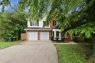 1798 Poinsettia Dr, Marietta, GA 30062 - Photo 2