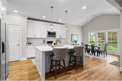 2266 Scotts Parkway, Marietta, GA 30062 - Photo 4