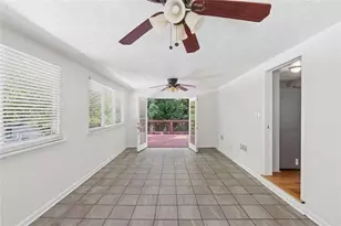 3296 Betty Cir, Decatur, GA 30032 - Photo 12