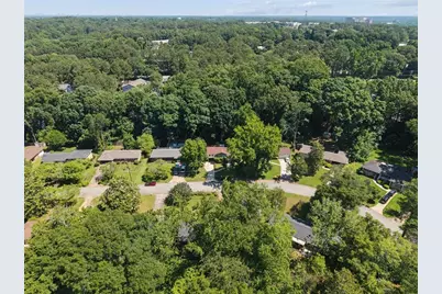 3296 Betty Circle, Decatur, GA 30032 - Photo 6