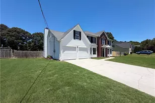 2125 Rosewood Mill Ct, Loganville, GA 30052 - Photo 2