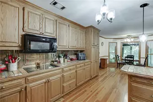 2720 Bay Ridge Dr, Loganville, GA 30052 - Photo 12