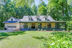 2720 Bay Ridge Dr, Loganville, GA 30052 - Photo 2