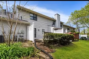 2390 Newport Landing, Alpharetta, GA 30009 - Photo 12