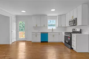 1609 Cumberland Club Rd SW, Marietta, GA 30008 - Photo 8
