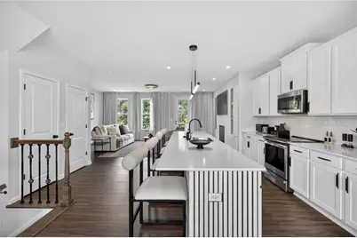 1445 Creekside Circle, Atlanta, GA 30318 - Photo 8
