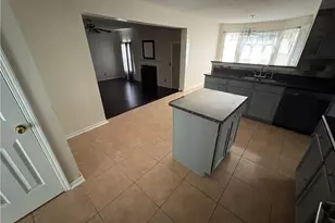5220 Round Table Dr, Ellenwood, GA 30294 - Photo 14