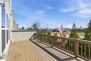1049 Caruso Dr, Buford, GA 30518 - Photo 16