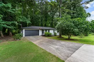 4010 Kennesaw Dr NW, Kennesaw, GA 30152 - Photo 2
