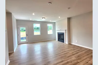 848 Leraes Way, Loganville, GA 30052 - Photo 4