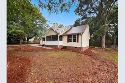 160 Regency Drive, Bethlehem, GA 30620 - Photo 2