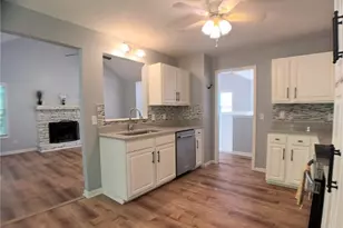 402 Eileen Cir, Canton, GA 30114 - Photo 10