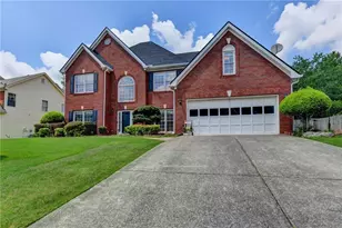 4665 Allison Dr, Sugar Hill, GA 30518 - Photo 2
