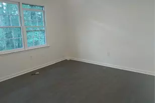 15 Lakeview Ln, Stockbridge, GA 30281 - Photo 8