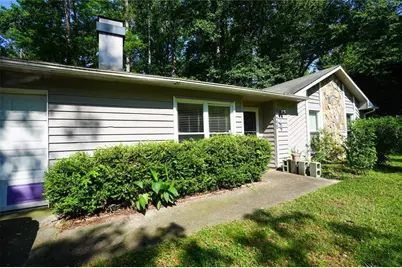 8265 Park Ridge Drive, Riverdale, GA 30274 - Photo 2