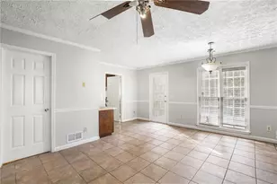 458 Stonebridge Ct, Stone Mountain, GA 30083 - Photo 8