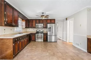 458 Stonebridge Ct, Stone Mountain, GA 30083 - Photo 6