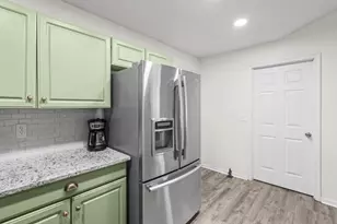 7065 Valley Landing Ct, Cumming, GA 30041 - Photo 16