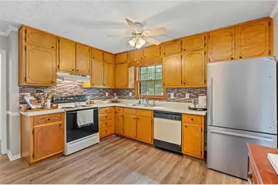 310 Cowan Road SE, Conyers, GA 30094 - Photo 10