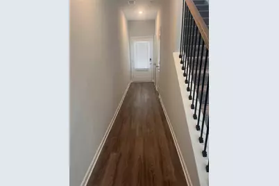 398 Lanier Circle, Woodstock, GA 30189 - Photo 2