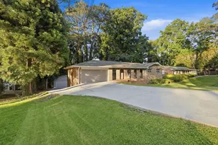 2042 Lake Lucerne Dr SW, Lilburn, GA 30047 - Photo 2