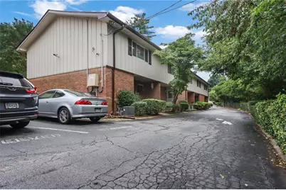 2524 Bradford Square NE, Atlanta, GA 30345 - Photo 2