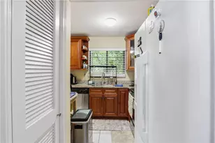 2524 Bradford Square NE, Atlanta, GA 30345 - Photo 18
