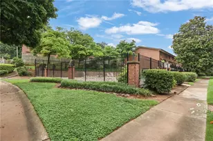 2524 Bradford Square NE, Atlanta, GA 30345 - Photo 32
