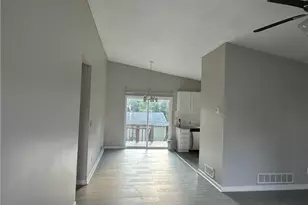2120 Pinetree Dr, Cumming, GA 30041 - Photo 4