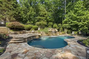 880 Colonial Ln, Milton, GA 30004 - Photo 2