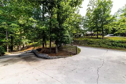 7822 Beachwood Drive, Murrayville, GA 30564 - Photo 8