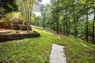 7822 Beachwood Dr, Murrayville, GA 30564 - Photo 10