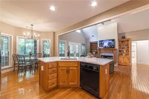 7822 Beachwood Dr, Murrayville, GA 30564 - Photo 16