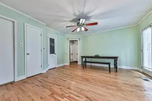 1043 Oakdale Dr SE, Smyrna, GA 30080 - Photo 6