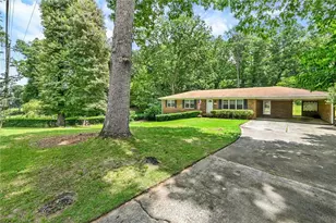 1892 Starlight Dr, Marietta, GA 30062 - Photo 2