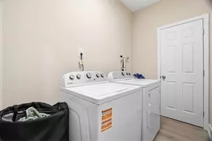 3355 Hillside Dr, Snellville, GA 30078 - Photo 20