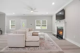 3355 Hillside Dr, Snellville, GA 30078 - Photo 10