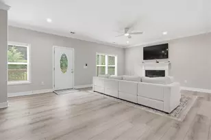 3355 Hillside Dr, Snellville, GA 30078 - Photo 6