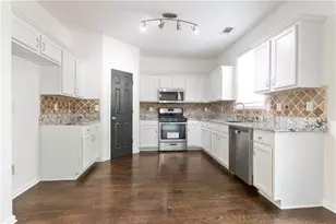 6005 Ambercrest Ct, Buford, GA 30518 - Photo 10